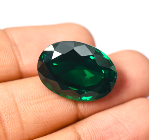 Esmeralda Verde Intenso de Laboratorio, Corte Ovalado 24x16 mm, Esmeralda Sintética Calibrada, Gema Suelta para Joyería, 26.90 ct - Product Image 3