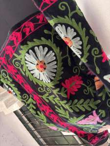 Chaqueta Suzani Bordada a Mano, Chaqueta de Terciopelo Estilo Bohemio Étnico para Mujer, Abrigo de Invierno, Estilo Floral de Lujo, Cárdigan Vintage para Fiesta - Product Image 4