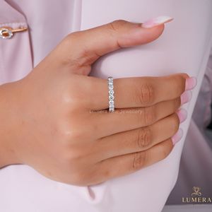 Bague demi-éternité classique en or massif avec diamants ronds, minimaliste, pour anniversaire, alliance de promesse, bijoux fins pour femme - Product Image 3