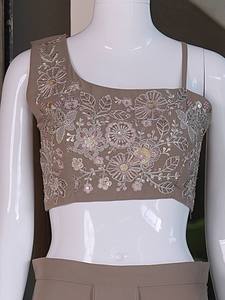 Choli en Soie Romaine Premium avec Broderie Intricata et Travail de Paillettes, Extensible et Réversible, Longueur Cheville, pour Femme, Idéal Fêtes, Mariages, Diwali - Product Image 6