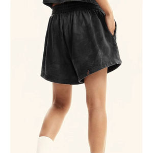 Pantalones Cortos Personalizados para Mujer, Premium, de Felpa, Corte Regular, de Algodón Grueso, Lavado Ácido, Estilo Bermuda - Product Image 3