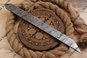 Couteau de chasse et de camping à lame fixe en acier de Damas à motif torsadé, lame Tanto pleine longueur, support ODM/OBM - Product Image 3