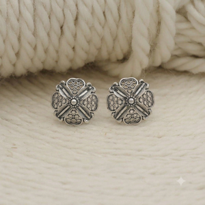 Boucles d'oreilles clous fleuris vintage en argent 925 pour femme, bijoux à porter au quotidien - Product Image 5