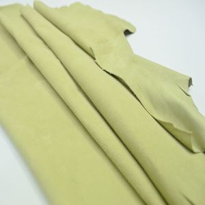 Offre Spéciale : Cuir de Chèvre Fendu de Qualité Indonésienne Fiable et Écologique pour Vêtements, Vestes et Robes - Product Image 3