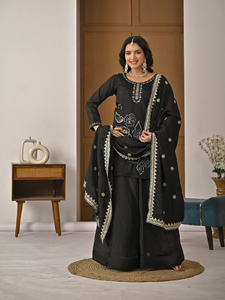 Ensemble Kurti et pantalon en rayonne et coton brodé de qualité supérieure avec dupatta en coton Chanderi, travail au fil, tenue ethnique festive - Product Image 2