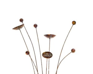 Piquets de jardin en métal contemporains, design minimaliste en forme de pétales, accent décoratif pour extérieur, cour et patio - Product Image 6