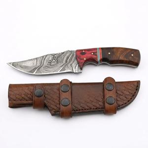 Couteau utilitaire d'extérieur personnalisé en acier Damas fait main, manche en bois de Pakka rouge et noyer, étui en cuir à double sangle, personnalisable OEM - Product Image 3