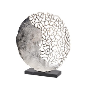 Nueva Escultura Metálica Plateada de Diseño de Lujo, Accesorios Decorativos para Mesa, Estilo Artístico, Fabricación al por Mayor para Vestíbulos de Hoteles - Product Image 1