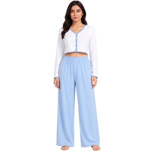 Conjunto de pijama de punto suave para mujer, color blanco y azul cielo, de manga larga, con cárdigan con botones y pantalones anchos. - Product Image 1
