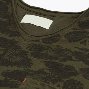 Camiseta de Cuello en V para Hombre, Más Vendida, Informal, de Manga Corta, para Gimnasio, Cómoda, Lujosa, Clásica y a la Moda - Product Image 2