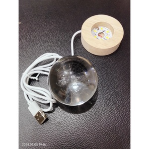 โคมไฟตั้งโต๊ะรูปทรงระบบสุริยะ 3 มิติ ทำมือ เป็นมิตรกับสิ่งแวดล้อม พร้อมไฟ LED แสงคริสตัล  แบบชาร์จได้ เหมาะสำหรับตกแต่ง  พร้อมเงาสะท้อนรูปสัตว์นำโชค ขายส่ง - Product Image 2