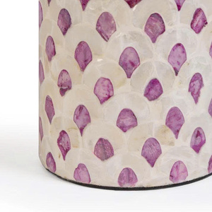 Lampe de table moderne en nacre avec abat-jour en tissu élégant pour chambre à coucher et salon - Product Image 2
