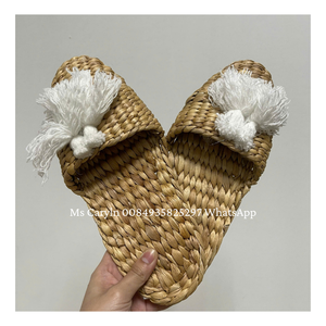 Sandales d'été artisanales vietnamiennes en jonc de mer / Pantoufles en rotin naturel / Pantoufles en jacinthe d'eau pour demoiselles d'honneur et fêtes à domicile - Product Image 2