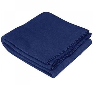 Couverture polaire économique prête à être expédiée pour les voyages, l'hôtel, les compagnies aériennes, la randonnée, le canapé, la maison, le bureau - Product Image 1