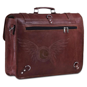 Sac pour ordinateur portable en cuir véritable Central avec un design fonctionnel, durable, style décontracté, à porter à l'épaule pour le travail et le bureau - Product Image 4