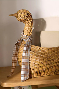 Cesta Multifuncional Sostenible de Mimbre en Forma de Cisne Hecha a Mano para Niños, Almacenamiento de Juguetes y Ropa, Organización de Dormitorio Infantil - Product Image 2