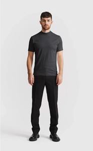 Camiseta de Hombre Gris Oscuro 100% Algodón Tejido Antiarrugas Casual de Manga Corta Transpirable para Verano, Uso Diario, Suave - Product Image 3