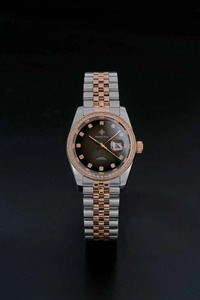 นาฬิกาข้อมือทรงกลม Alexander Ferros 8201D/01 กระจกแซฟไฟร์ ปุ่มกดแบบซ่อน ตัวล็อคแบบซ่อน กันน้ำลึก 50 เมตร แฟชั่น สแตนเลสสตีล - Product Image 5