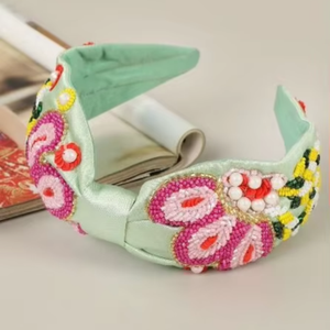 Diadema de Algodón 100% con Cuentas de Vidrio Rosadas Bordadas a Mano, Hermoso Diseño con Cuentas, Tamaño Personalizado para Mujeres y Niñas - Product Image 1