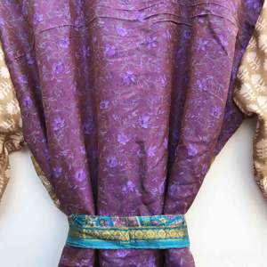 Robe longue kimono patchwork en soie pure style vintage pour femme, tenue de plage, peignoir, couvre-bikini, caractéristique thermique indienne - Product Image 6