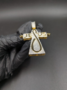 Pendentif Croix de Jésus Glacée en Argent Sterling 925 Plaqué Rhodium avec Moissanite, Bijou Religieux de Luxe Personnalisé Hip Hop pour Hommes et Femmes - Product Image 4