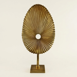 Estatua de hoja de metal hecha a mano, figura de pluma plateada, adorno para el hogar, decoración para sala de estar, hotel, escritorio, a un precio excelente. - Product Image 4