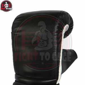 Gants de boxe Muay Thai personnalisés 2026, couleur noir et blanc, confortables, service OEM, pour la protection des mains - Product Image 5