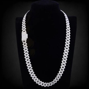 Cadena de Diamantes Moissanite Clásica Más Vendida para Hombres y Mujeres con Piedras de Corte Redondo y Calidad Premium Disponible a Precio de Mayoreo - Product Image 4