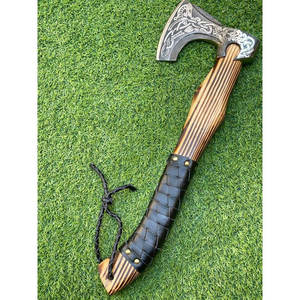 Hacha Tomahawk Artesanal de Acero Industrial con Alto Contenido de Carbono, Mango de Madera de Palisandro, Funda de Cuero, 1.5 kg, Multiusos, para Camping y Actividades al Aire Libre - Product Image 3