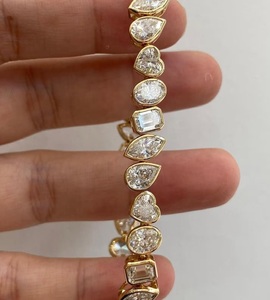 Bracelet tennis en moissanite dorée, formes mélangées, VVS1, effet diamant glacé, bijoux hip-hop de luxe pour poignet - Product Image 1