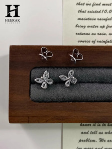 Pendientes de Mariposa con Diamantes Cultivados en Laboratorio Certificados por IGI, Oro Blanco Sólido de 14K y 18K, Diamantes con Corte Marquesa y Pera en Racimo de Mariposa - Product Image 6