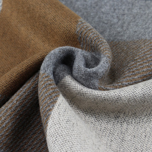 Nouveau cache-cou en polyester à carreaux pour homme 2026, imitation soie brossée, écharpe polyvalente et chaude, style professionnel pour l'hiver - Product Image 3
