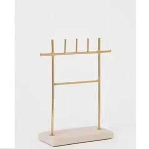 Présentoir à bijoux en métal durable à plusieurs niveaux, organisateur de bijoux en forme d'arbre - Product Image 1