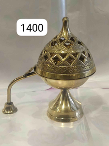 Lámpara de Aceite Diya de Latón Sólido de la Mejor Calidad con Diseño Geométrico Grabado para Decoración Moderna Industrial de Navidad, Diwali y Pooja Premium - Product Image 3