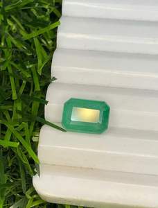 Émeraude naturelle taille octogonale 9x6,60 mm. Magnifique émeraude pour bijoux. - Product Image 2