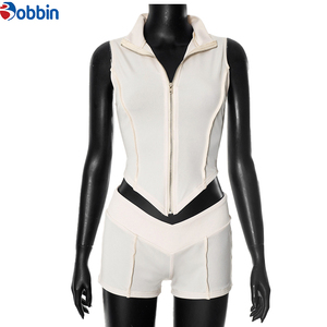 Tenues d'été pour femmes : Ensemble crop top et short, ensemble deux pièces style motard pour femmes - Product Image 5