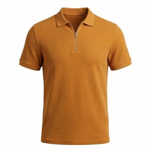 Polo en maille gaufrée à manches courtes pour homme, couleur moutarde, fermeture éclair, design uni, coupe classique - Product Image 1