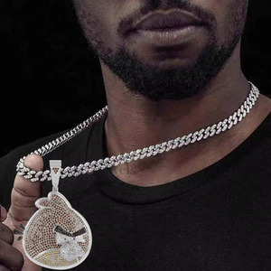 Pendentif Lettre Oiseau Rouge Personnalisé Hip Hop Baguette, Bijoux Fins, Pendentifs & Breloques, Collier Prénom Plaqué Or 18K Unisexe - Product Image 3