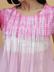 เสื้อผู้หญิงสีชมพู ลายมัดย้อม ผ้าลินิน แขนสั้น คอทรงโอ จับจีบ ทรงหลวม สวมใส่สบาย เหมาะสำหรับฤดูใบไม้ผลิและฤดูร้อน แต่งขอบด้วยลูกไม้ - Product Image 5