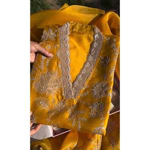 Conjunto de traje de fiesta de diseñador para mujer con trabajo de secuencia incluye Pent y Dupatta - Product Image 4