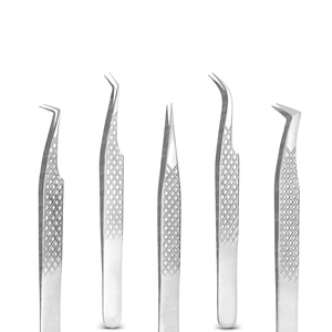 Pinzas de extensión de pestañas de acero japonés negro y dorado Punta puntiaguda con agarre de diamante Elección de técnicos experimentados - Product Image 2