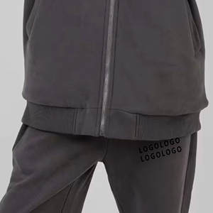 Conjunto de Sudadera con Capucha y Pantalones Deportivos Unisex con Cierre Completo, Lavado Ácido, Personalizables para Hombre y Mujer - Product Image 6