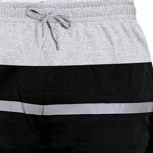 Shorts Bermuda pour homme à blocs de couleur avec cordon de serrage à la taille, séchage rapide, vêtements de sport décontractés, design rayé noir et gris - Product Image 3
