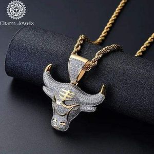 Charm_Jewells Colgante de Elefante de Plata 925 con Moissanita Micro Pavé y Baño de Oro de 18K, Joyería Hiphop Unisex - Product Image 5