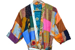 Nouvel arrivage de Robe patchwork en soie Peignoir patchwork Kimono Robe de chambre Saree Sari Robe pour femmes - Product Image 6