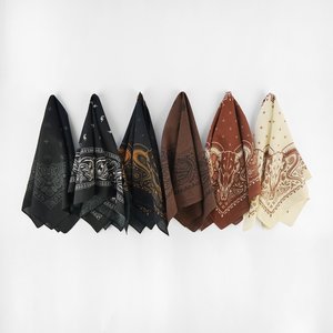 Foulards carrés en coton, polyester et soie à motifs floraux pour fêtes, vente en gros, couleurs et tailles personnalisables, respirants et écologiques - Product Image 5