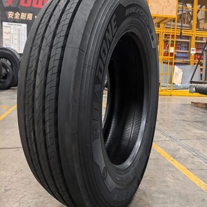 ใช้ยางขนาด 385 55R22.5 สำหรับรถบรรทุกเพื่อการพาณิชย์ ออกแบบมาเพื่อรับมือกับเส้นทางทางหลวงทางไกล ถนนในทะเลทราย และการขนส่งสินค้าหนักอย่างต่อเนื่อง - Product Image 2