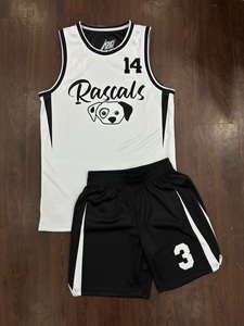 Ensemble de maillots de basketball sublimés 2026 – Noir et bleu – Taille 37 – Unisexe – Anti-humidité – Coupe athlétique – Pour adolescents – Toutes saisons - Product Image 1