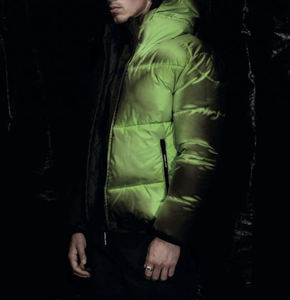 Chaqueta de Invierno Unisex Personalizada, Impermeable, Resistente al Viento, Transpirable, Ecológica, Servicio OEM, Estilo Casual Urbano - Product Image 4