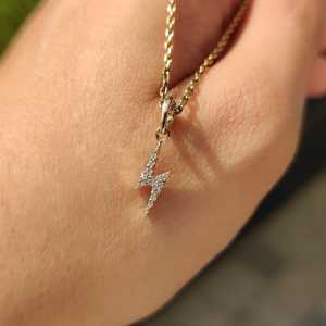 สร้อยคอจี้รูปสายฟ้าประดับโมอิสซาไนต์ทรงบริลเลียนท์สุดหรู ดีไซน์ทันสมัย พร้อมสร้อยเงินแท้ 925 สำหรับผู้หญิง เหมาะสำหรับงานแต่งงาน งานครบรอบ และงานปาร์ตี้ - Product Image 1